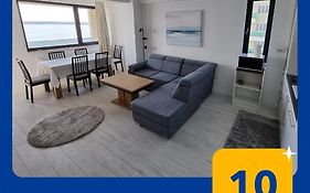 Apartament Petro Adamar Residence